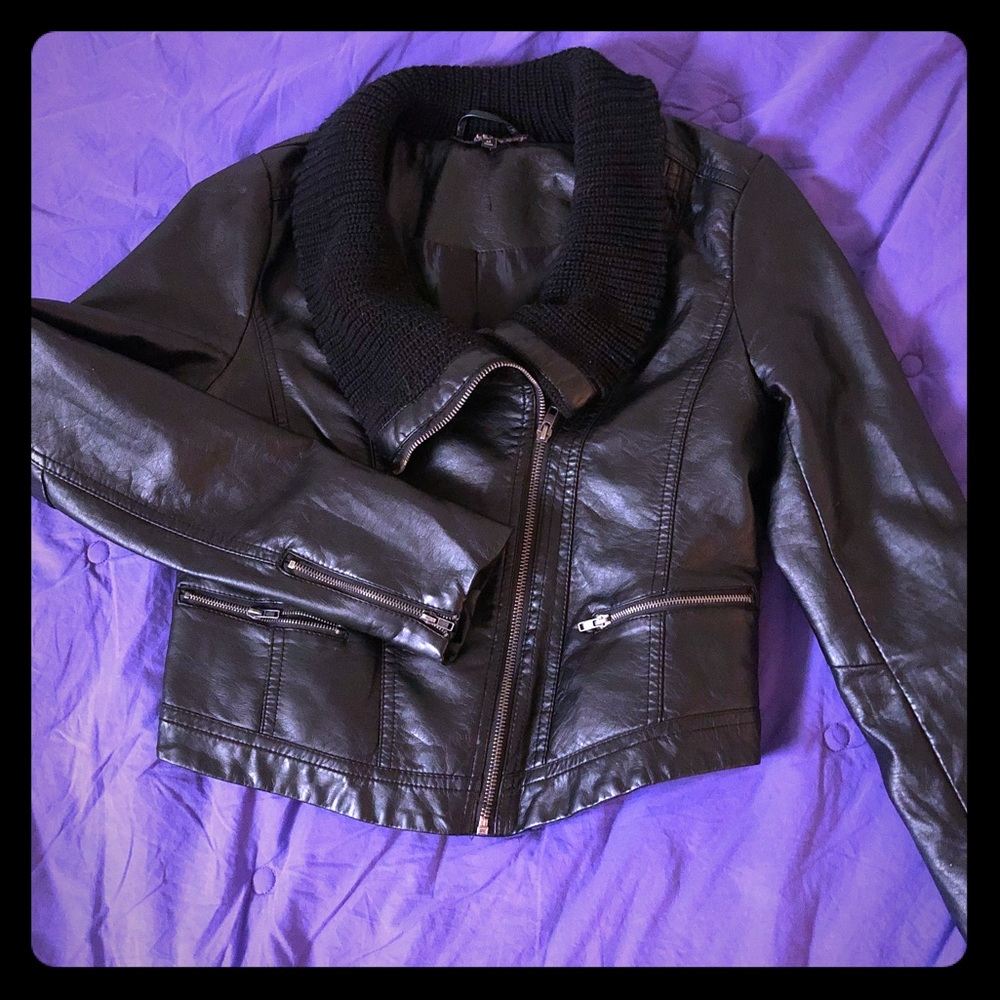 Cropped faux leather jacket